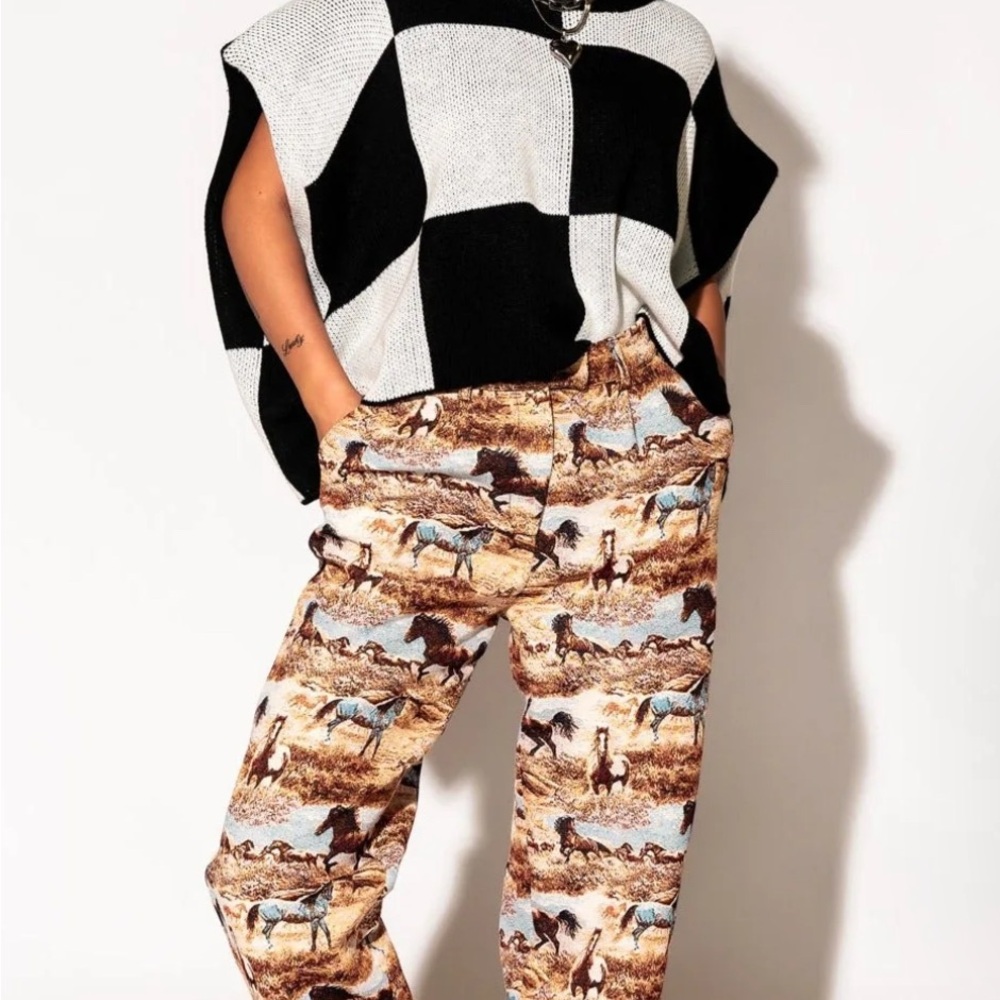 Dressed in Lala Untamed Horse Jacquard Trousers NWT Rodeo Cowgirl Yellowstone - Picture 3 of 4